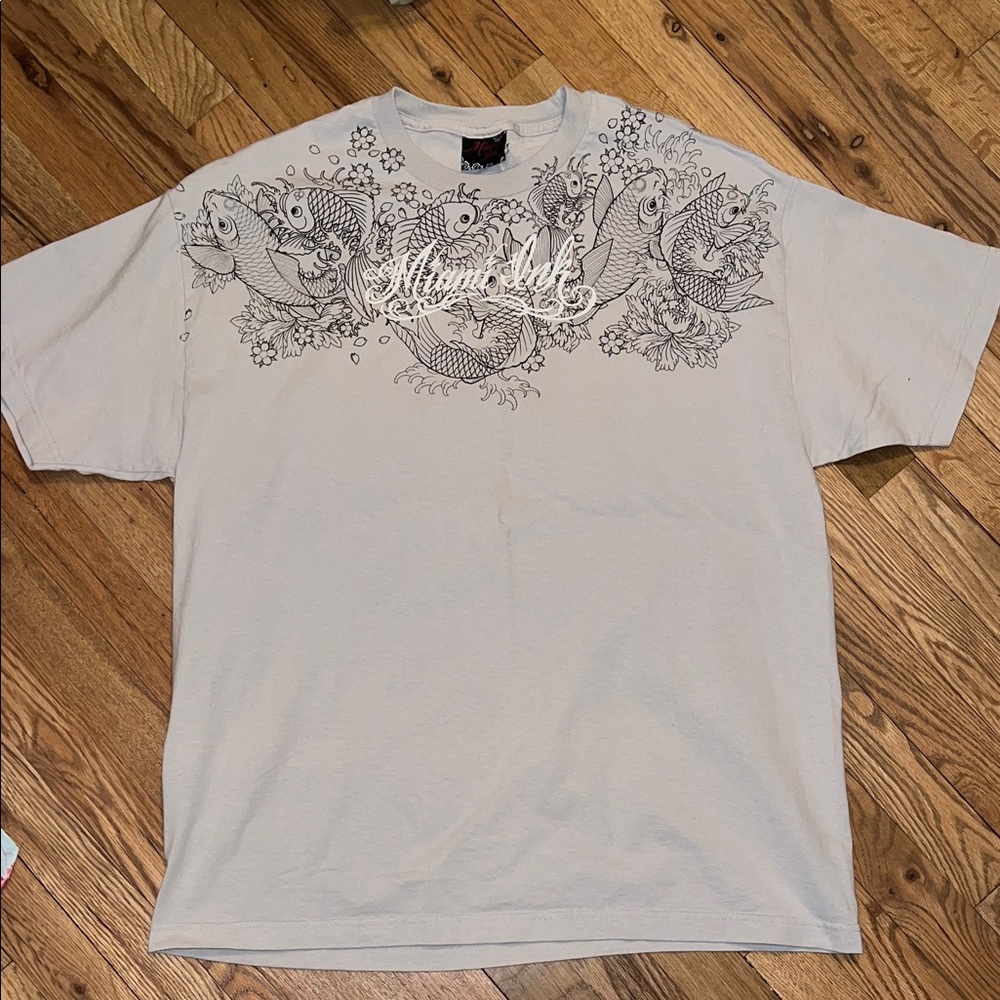 Miami Ink Short Sleeve koi fish, print Tee in Light Gray Size XL